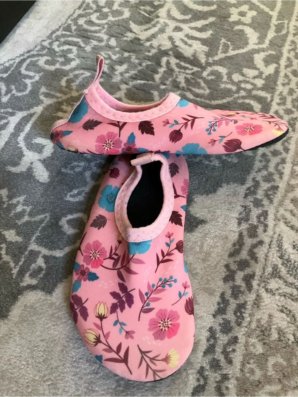 OshKosh B'gosh Glitter Sneakers Pink Floral Water Shoes Hobibear sandals 6
